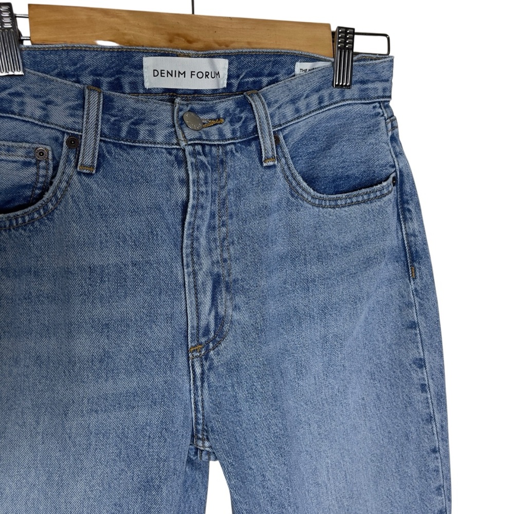 Aritzia Denim Forum Marianne Mid Loose Flare 32L size 27 Medium Wash - Picture 8 of 12